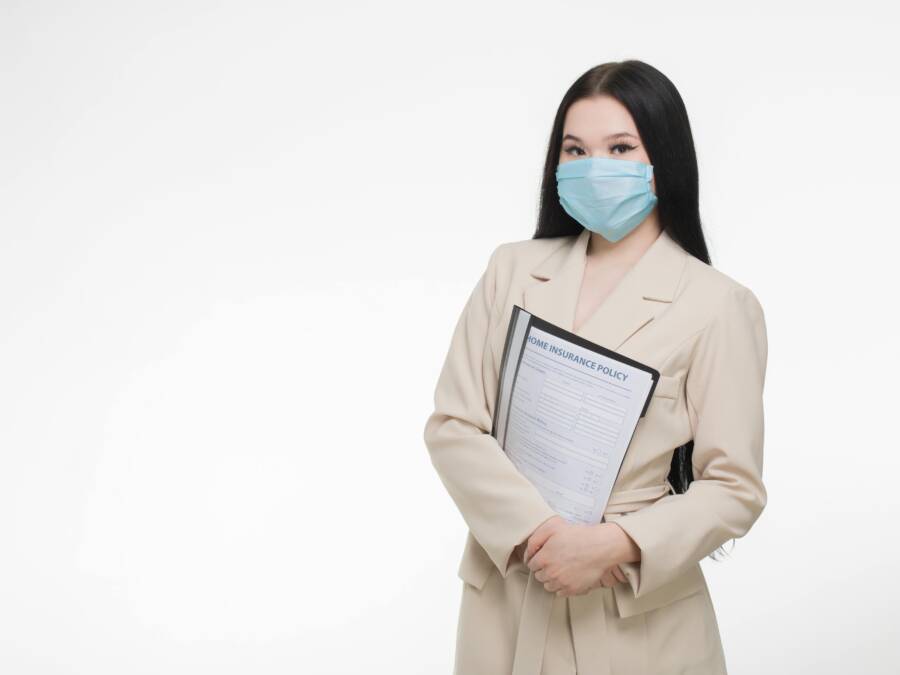 投保薪資與健保級距一樣嗎?5大差異一次看 參保工資與健康保險水平相同嗎?同時出現 5 個主要差異