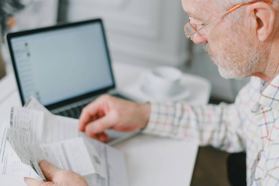 勞保老年給付能否先領一部分？常見誤解整理