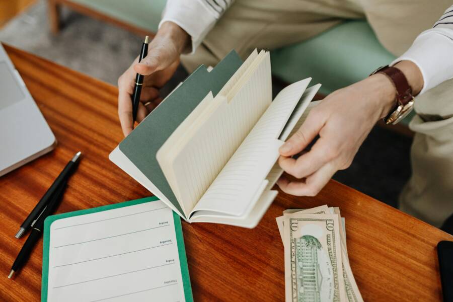 工會加保現金收款者：交易紀錄如何留存才合理