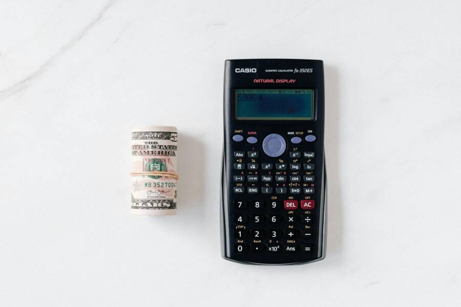 投保薪資怎麼影響傷病給付?用實際金額算給你看 受保工資如何影響傷害和疾病福利?我按照實際金額幫你算。