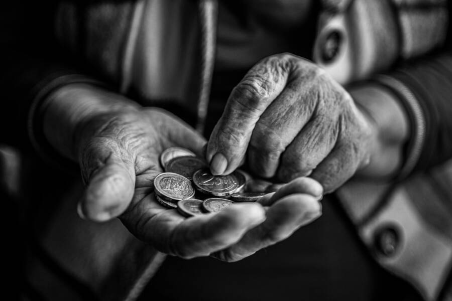 勞保退保後何時加入國民年金?繳費時間差與權益重點解析 勞動保險退休後什麼時候可以加入國民年金?
