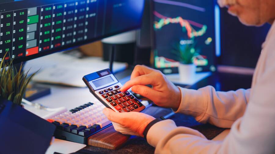勞動保險年金試算與實際計算有差距。原因是什麼？